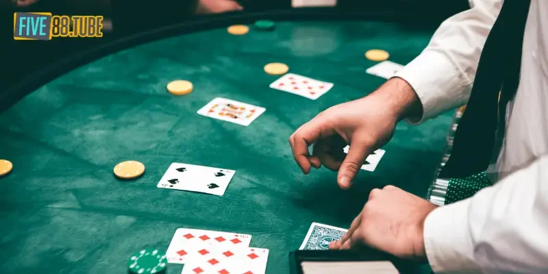 Cách Chơi Blackjack Five88 – Kinh Nghiệm Để Thắng Lớn 2 Khái niệm về Blackjack