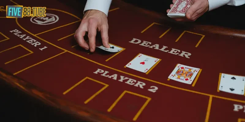 Các thuật ngữ trong poker Five88 quan trọng nhất bạn cần biết 4 Mở bài để tính điểm khi chơi poker